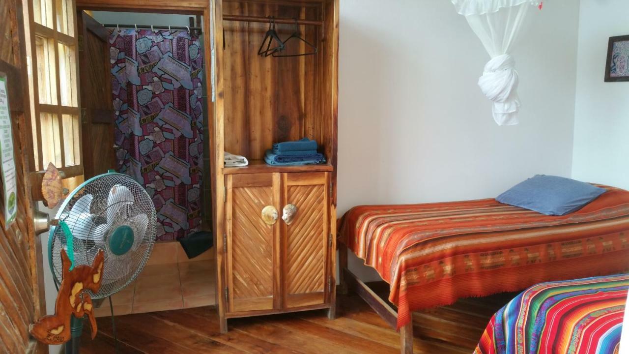 Hosteria Mandala Puerto López Buitenkant foto